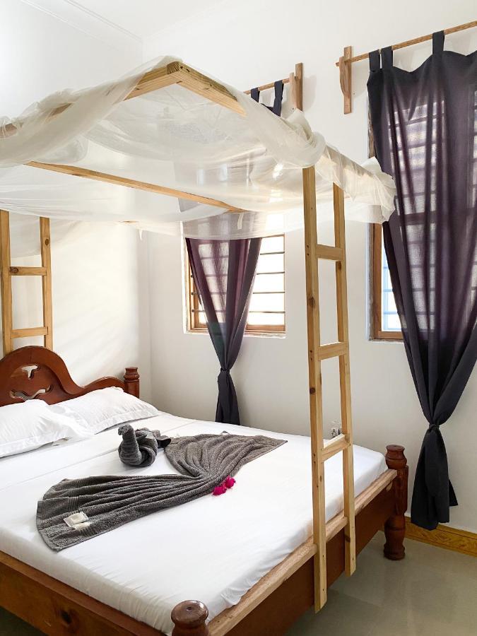 Lighthouse Guesthouse Nungwi Extérieur photo