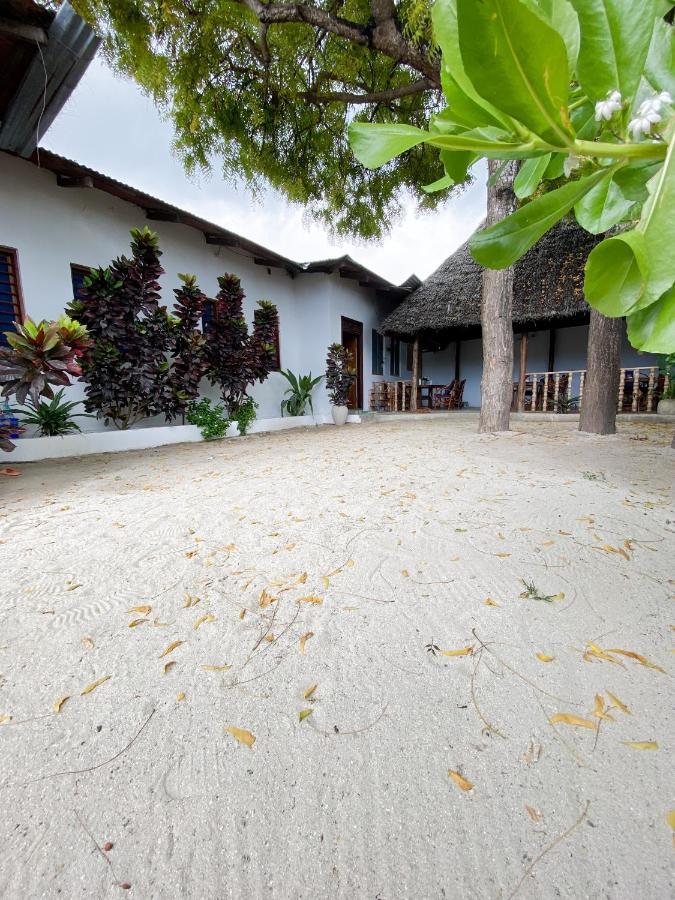 Lighthouse Guesthouse Nungwi Extérieur photo